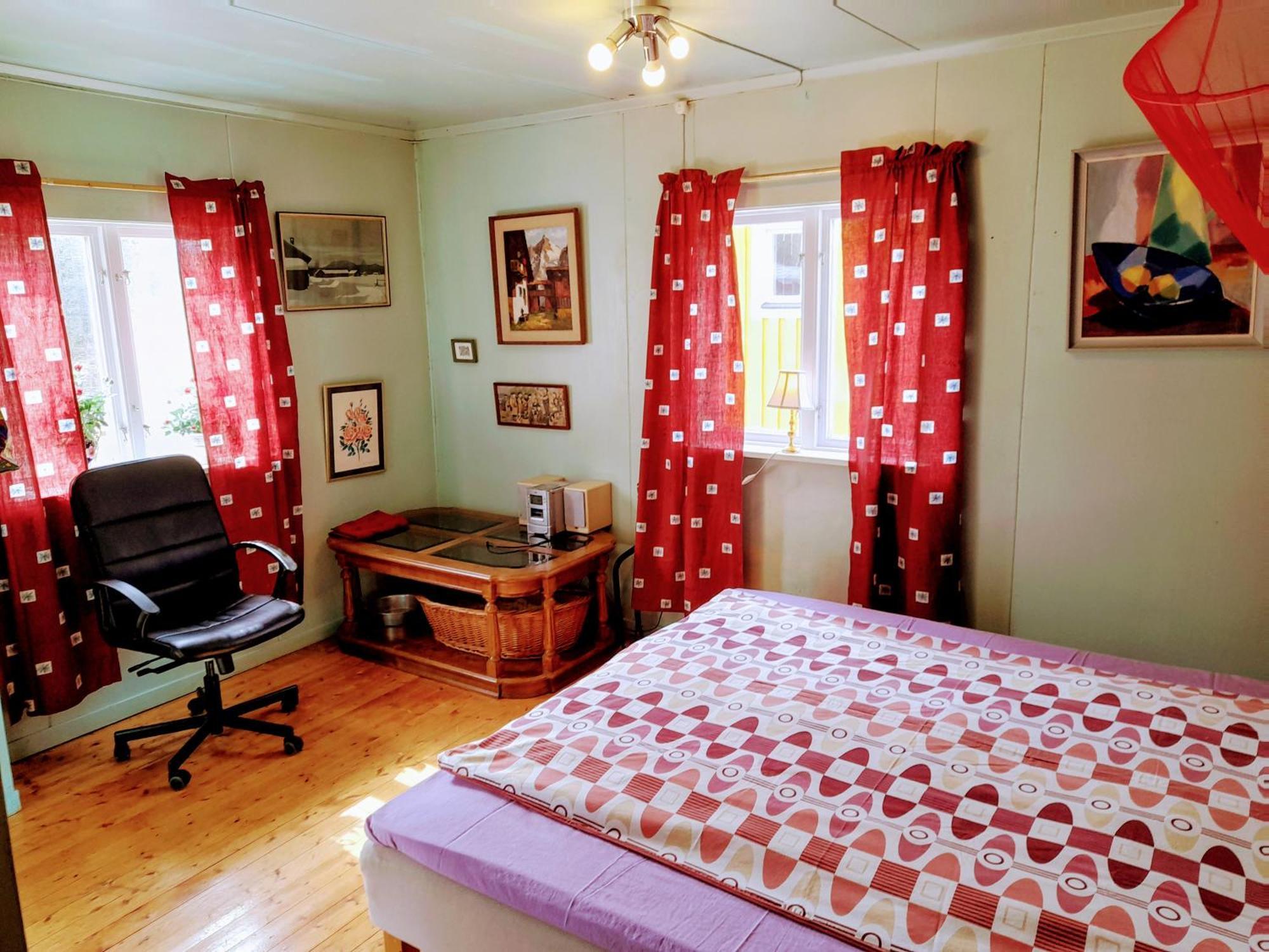 Summer Bedroom, Outside Toilet, Shower, Kitchen. 120 M From Sandbach. Bräcke 외부 사진